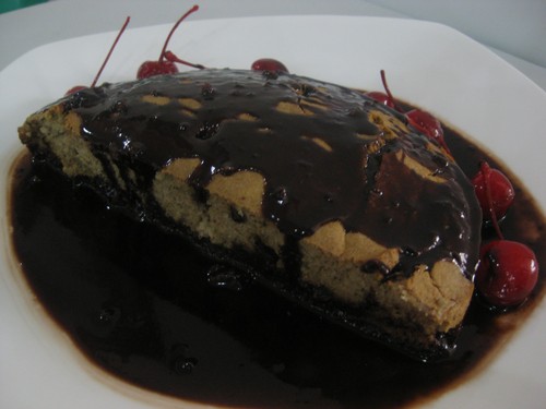 bread_with_sauce_and_cherries