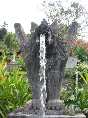 water_feature_water_palace